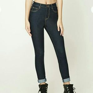 🍒forever 21 classic skinny jeans🍒